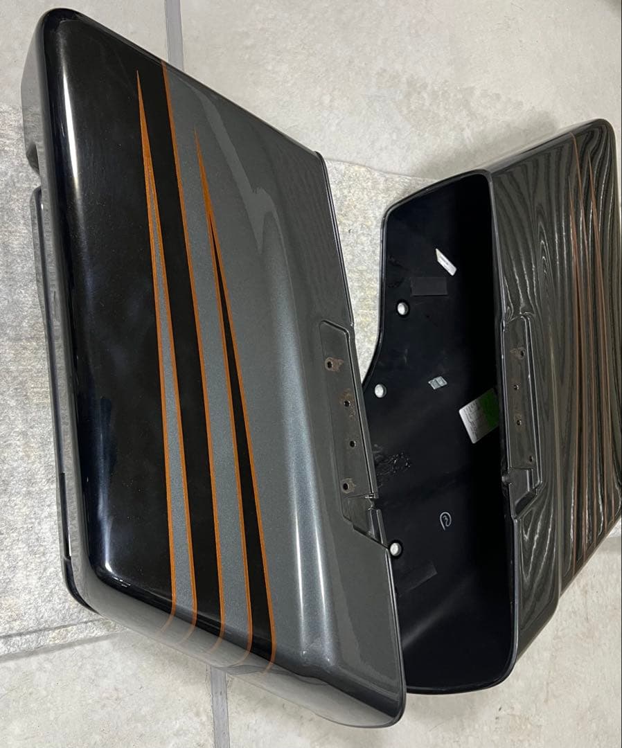 ハーレー純正 CVO サドルバック・リアフェンダー セット FLTRUSE