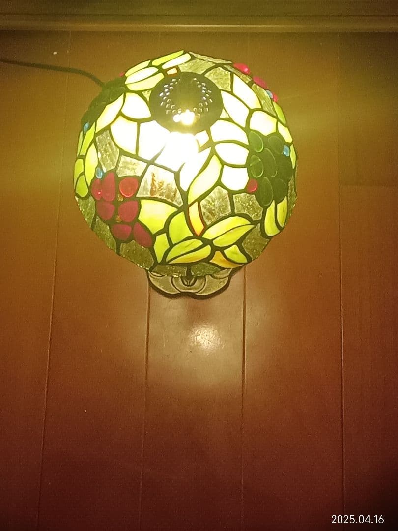 ケマ・クール ティファニースタイルのテーブルランプ LED