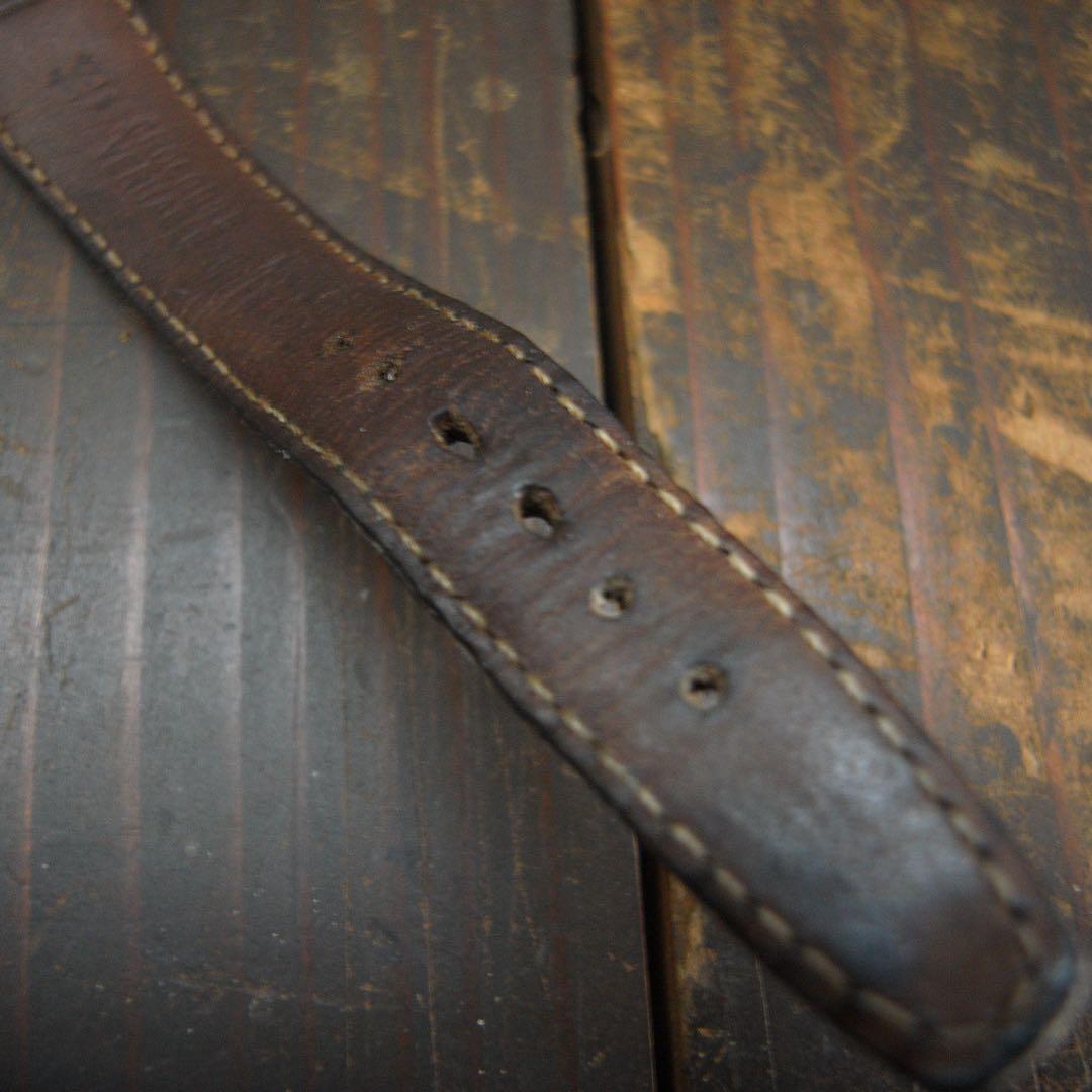 ungaro paris ウンガロ スイス製 クォーツ 腕時計 黒金