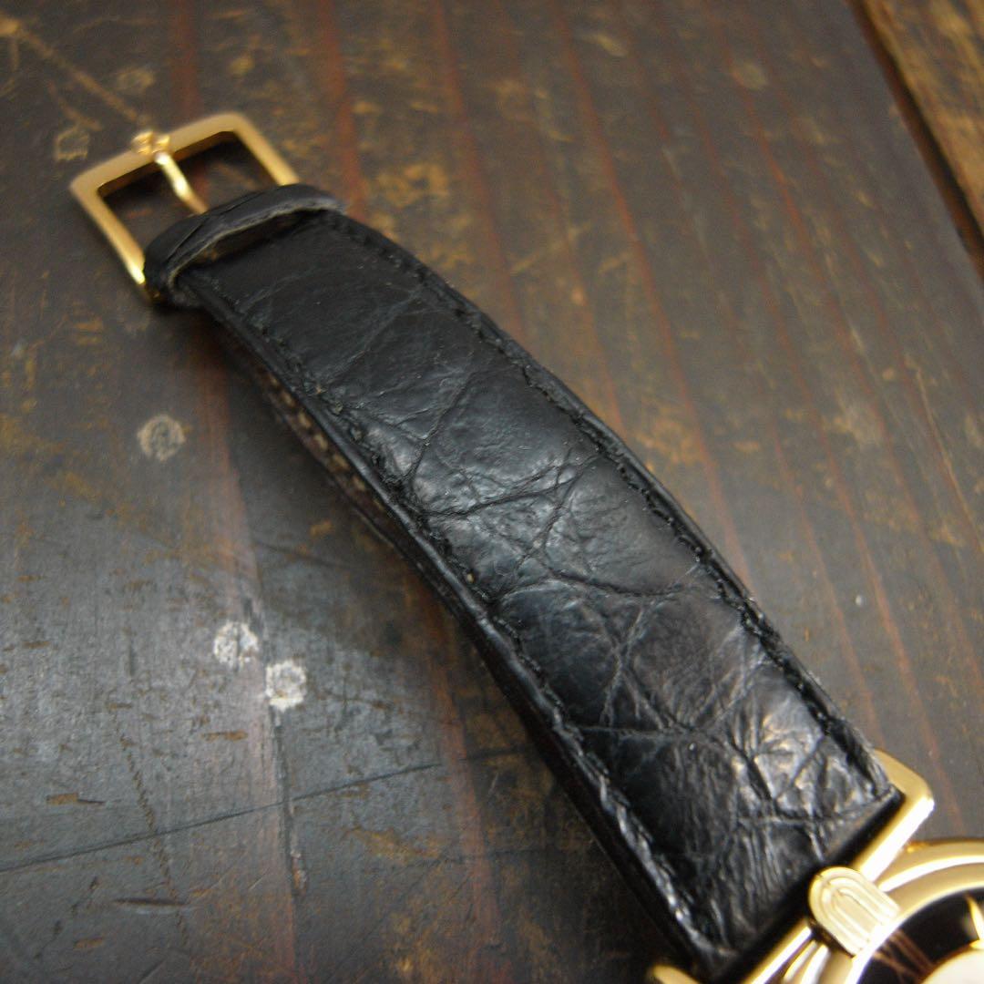 ungaro paris ウンガロ スイス製 クォーツ 腕時計 黒金