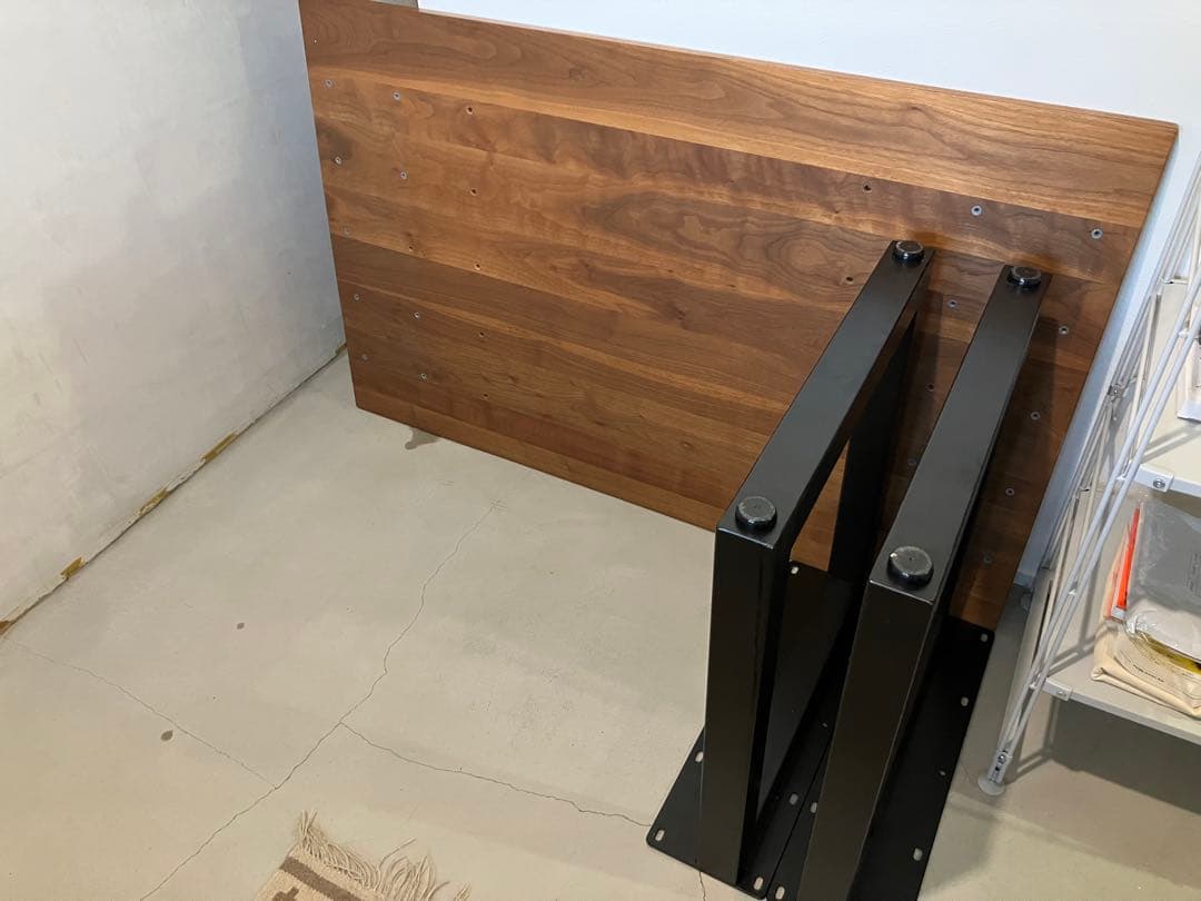 マスターウォール　テーブル