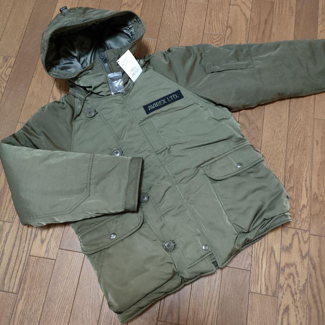 新品　AVIREX　 フード付きジャケット Mサイズ