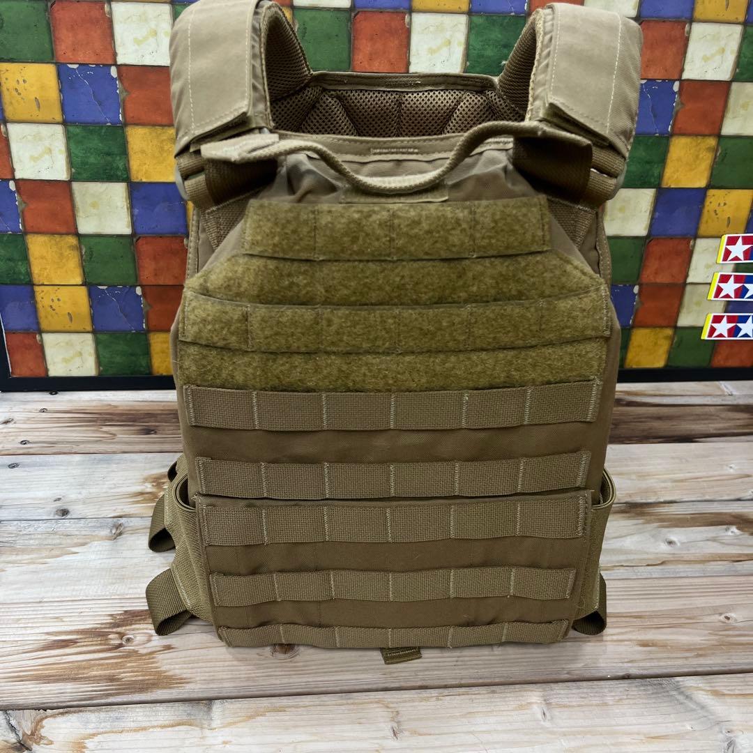 tyr プレキャリ　プレートキャリア　コヨーテ　サバゲー　m4