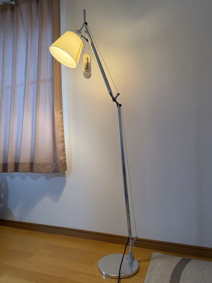 【Artemideフロア照明】
