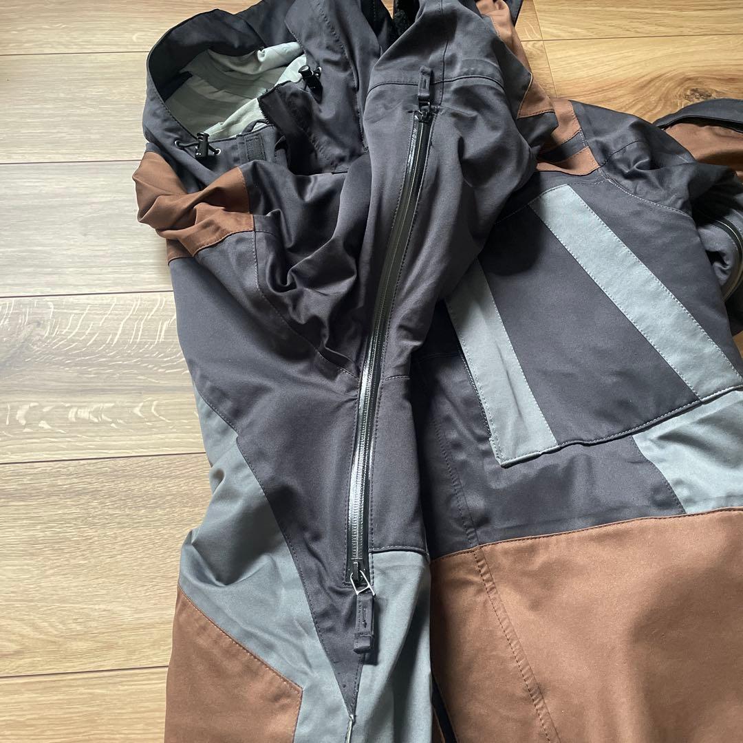 g*f様 プレイデザインpo1 スノーボードウェア上下セットMサイズ