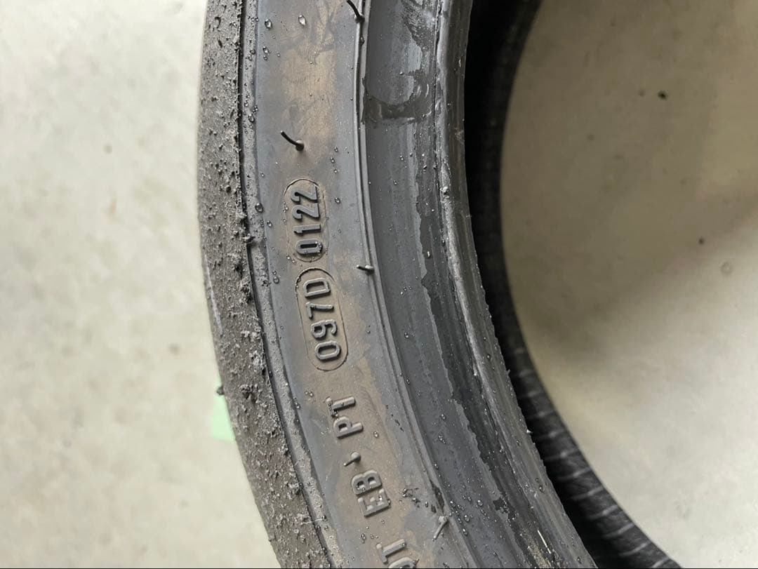 ピレリスーパーコルサV3SC2,V4SC