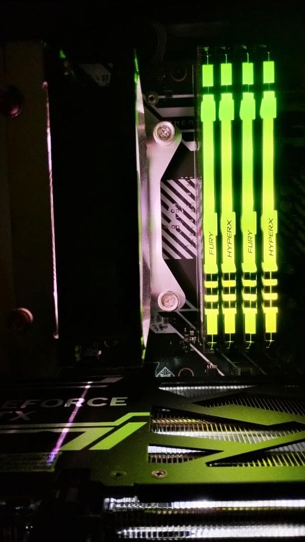 Kingston（HyperX）FURY DDR4-3200 メモリ8GB×4