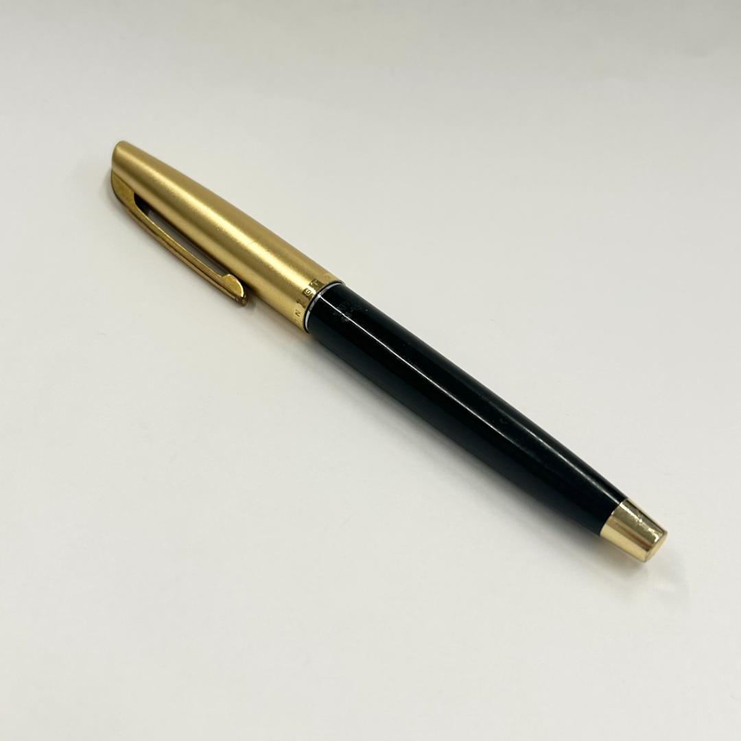 PLATINUM プラチナ 万年筆 ペン先14K ブラック×ゴールド キャップ式