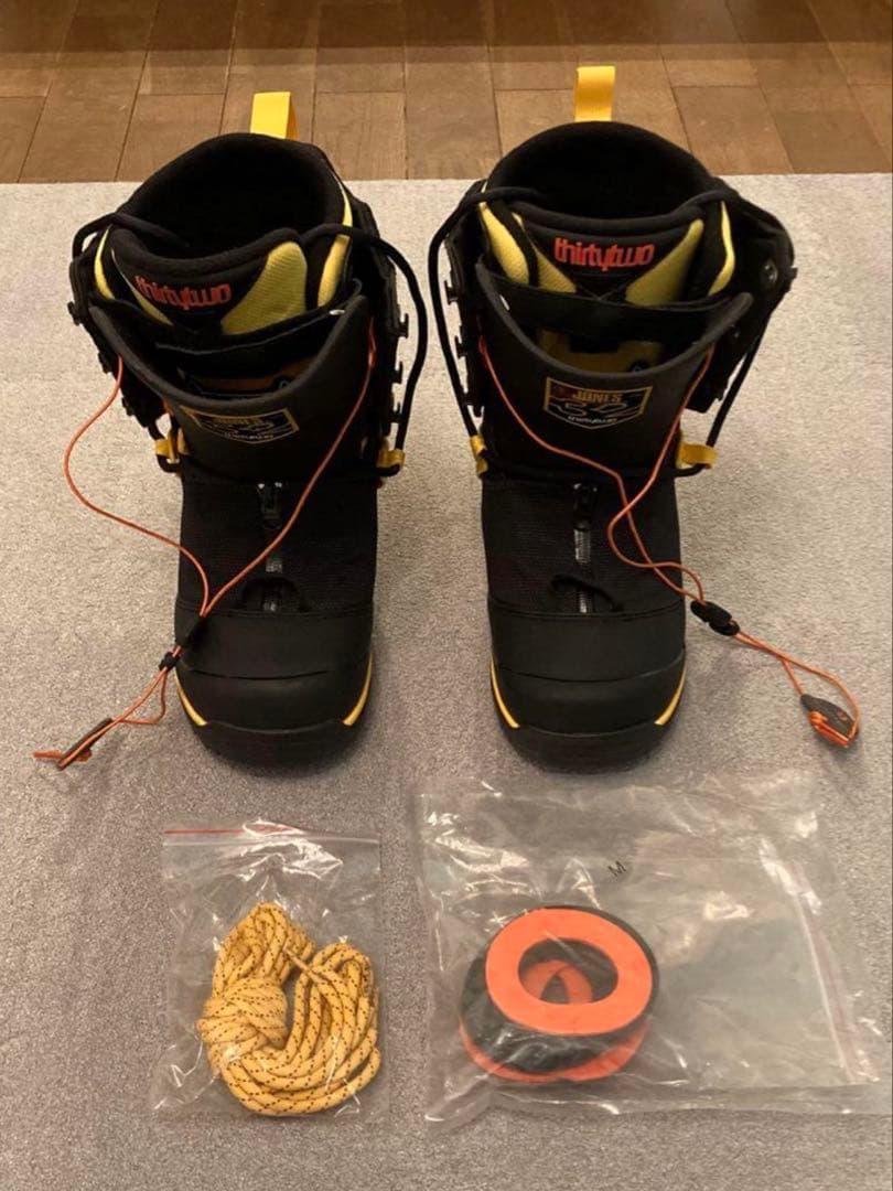 JONES x ThirtyTwo TM-2 XLT ジェレミージョーンズ