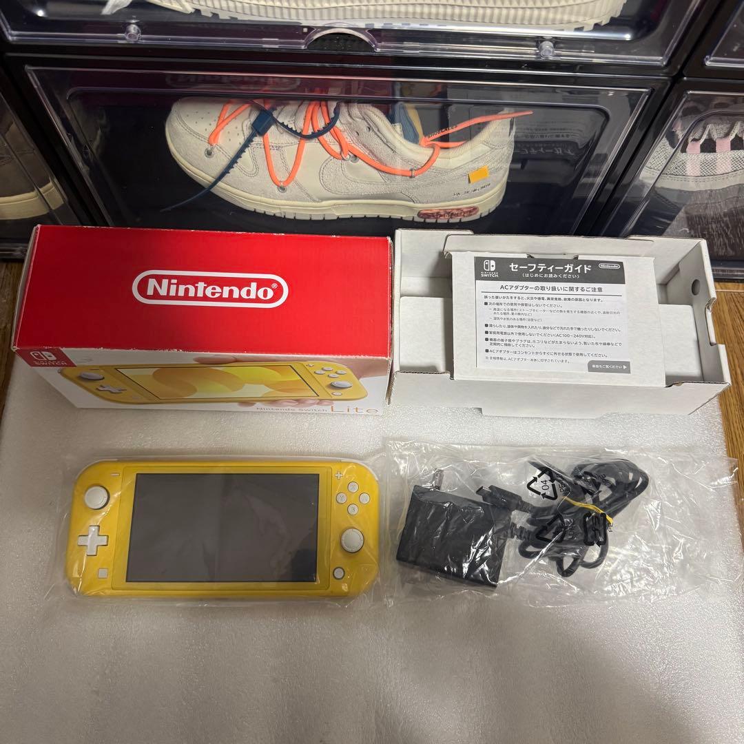 任天堂 スイッチライトSwitch Lite イエロー