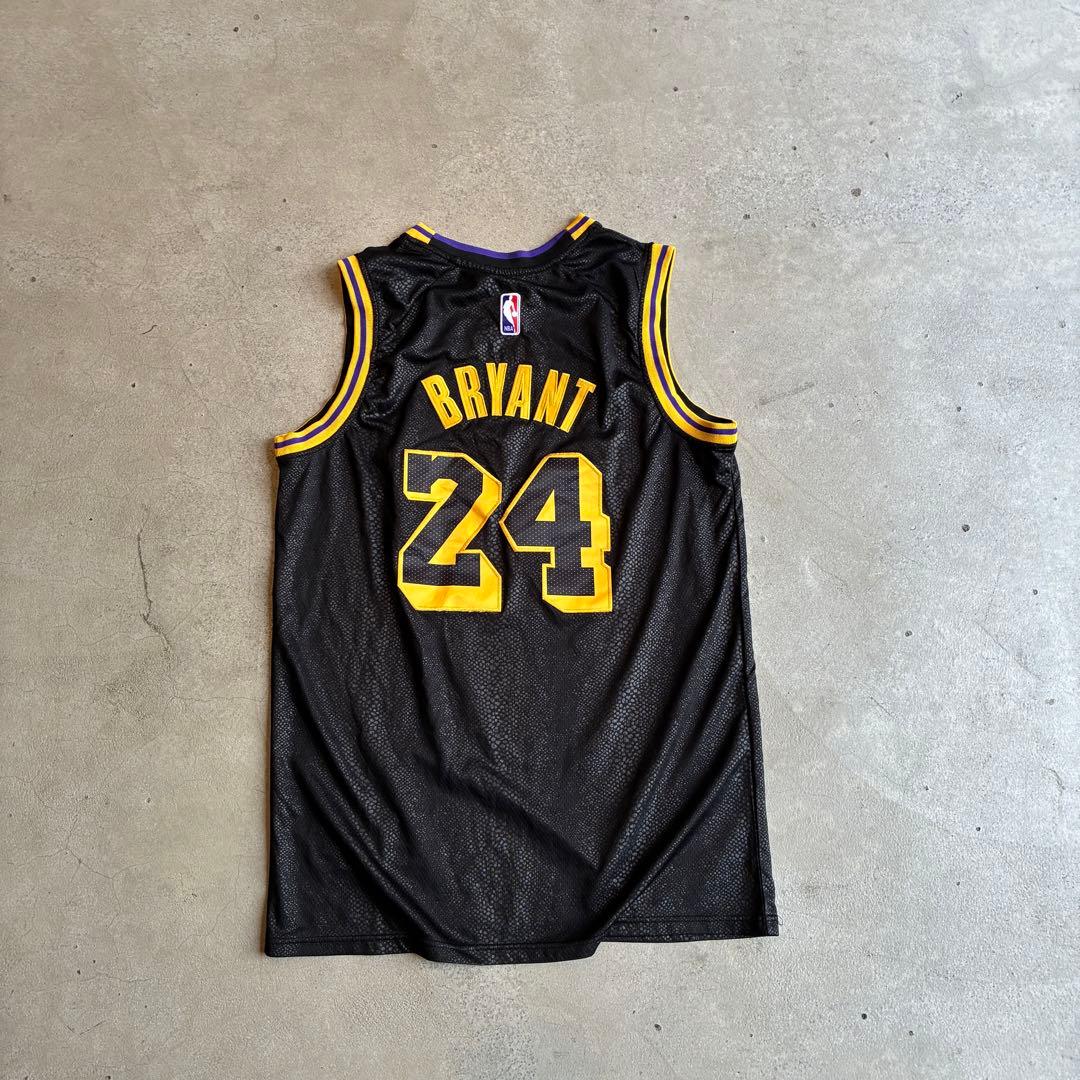 希少 Black manba LAKERS KOBE BRYANT ユニフォーム