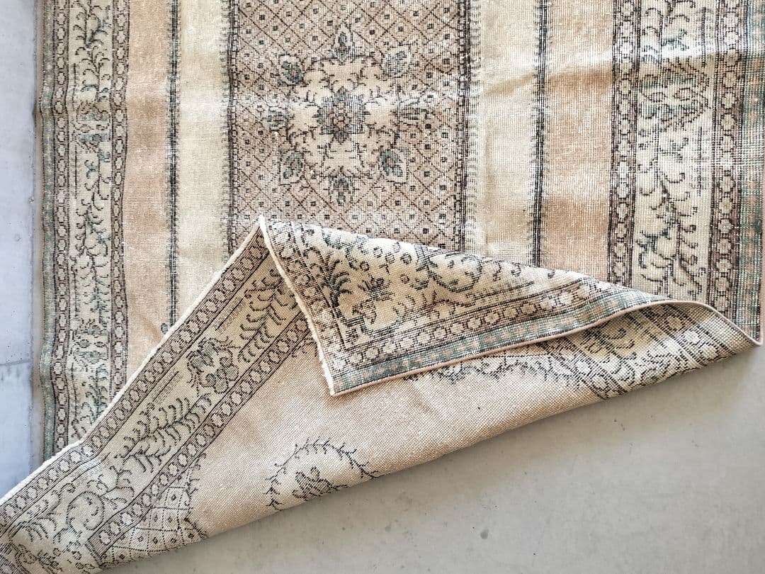 【konoha】大判/くすみベージュとクリームのトルコラグ No.715