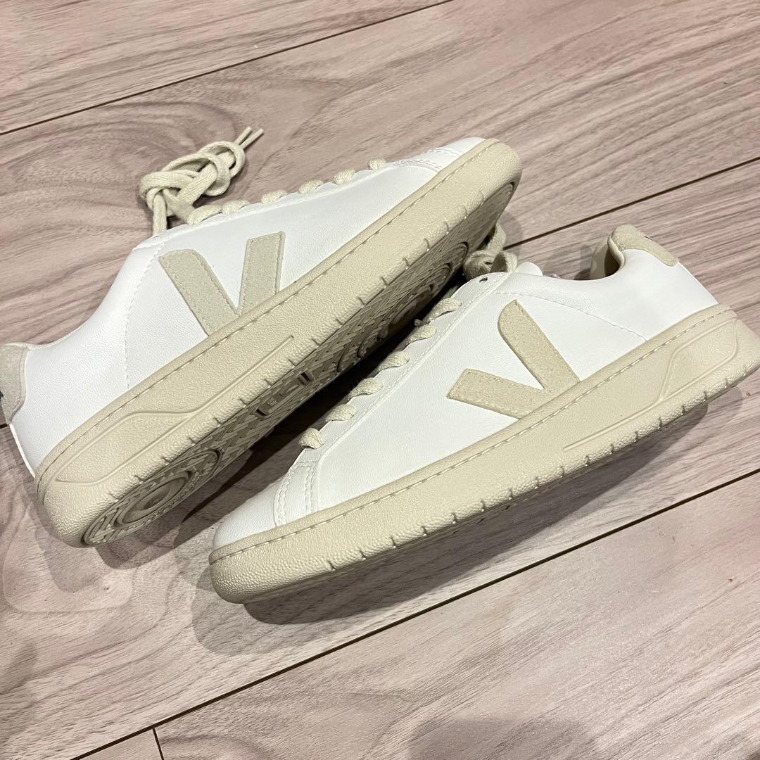 ［未使用］VEJA スニーカー URCA CWL (23cm)