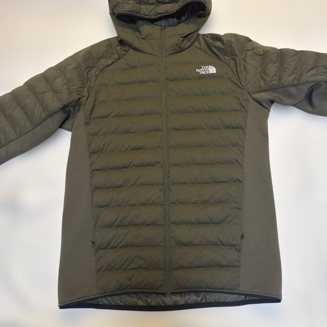 ★美品★ ノース・フェイス レッドランフーディ