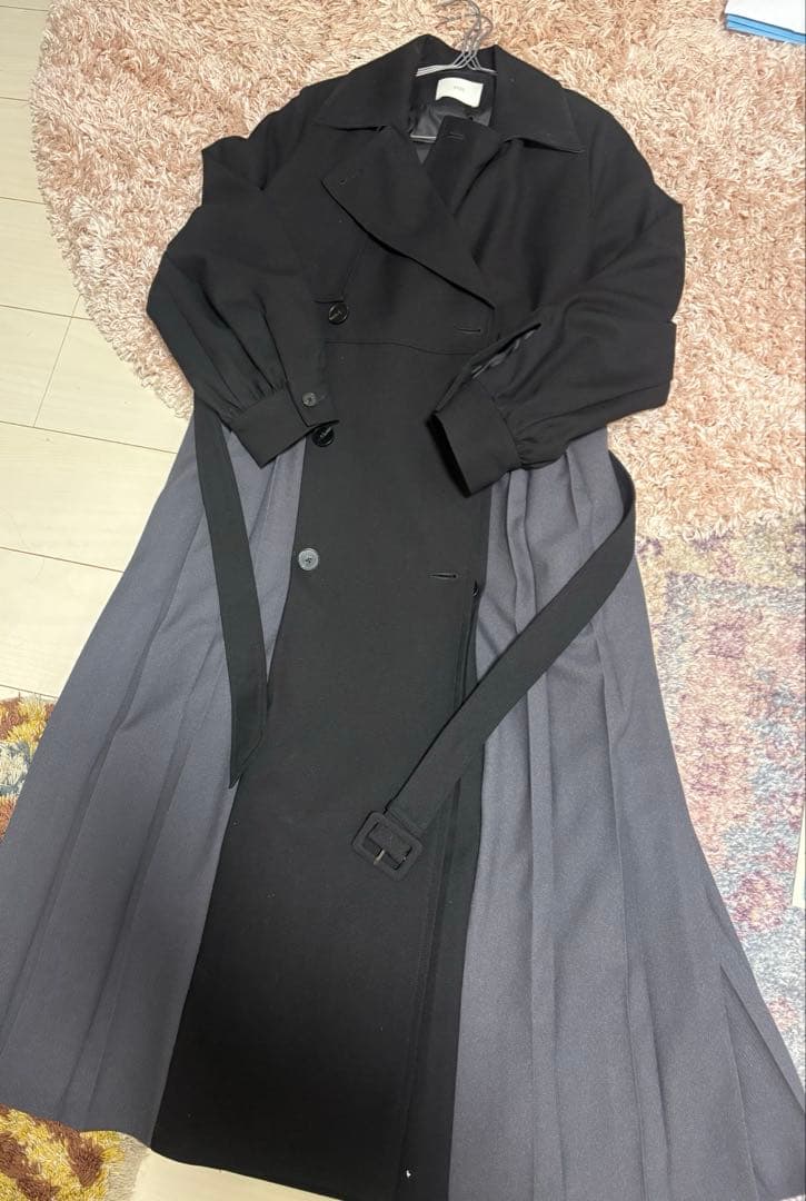 HARE バイカラープリーツコート　黒　美品