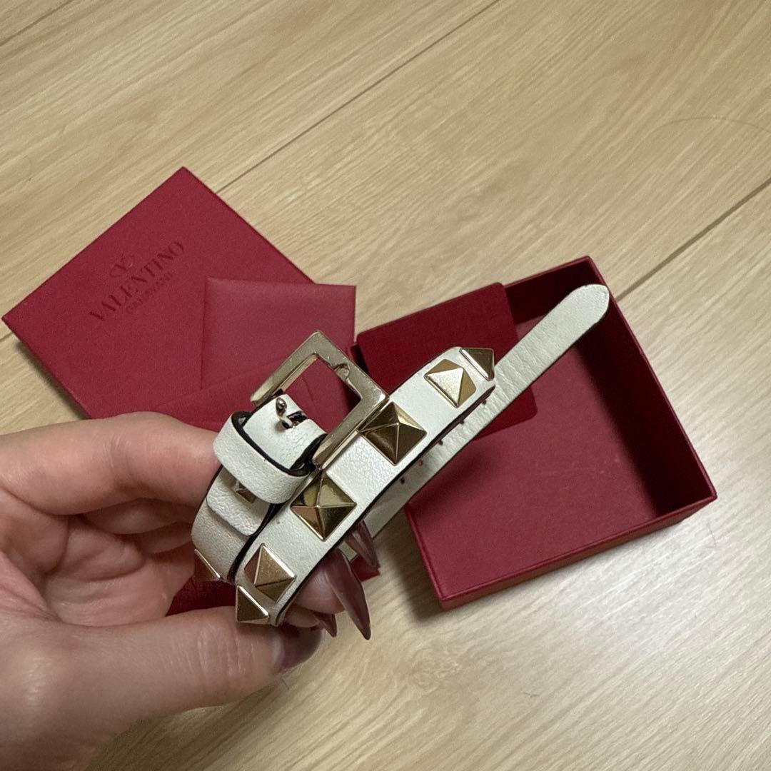 VALENTINO スタッズ付き二連レザーブレスレット