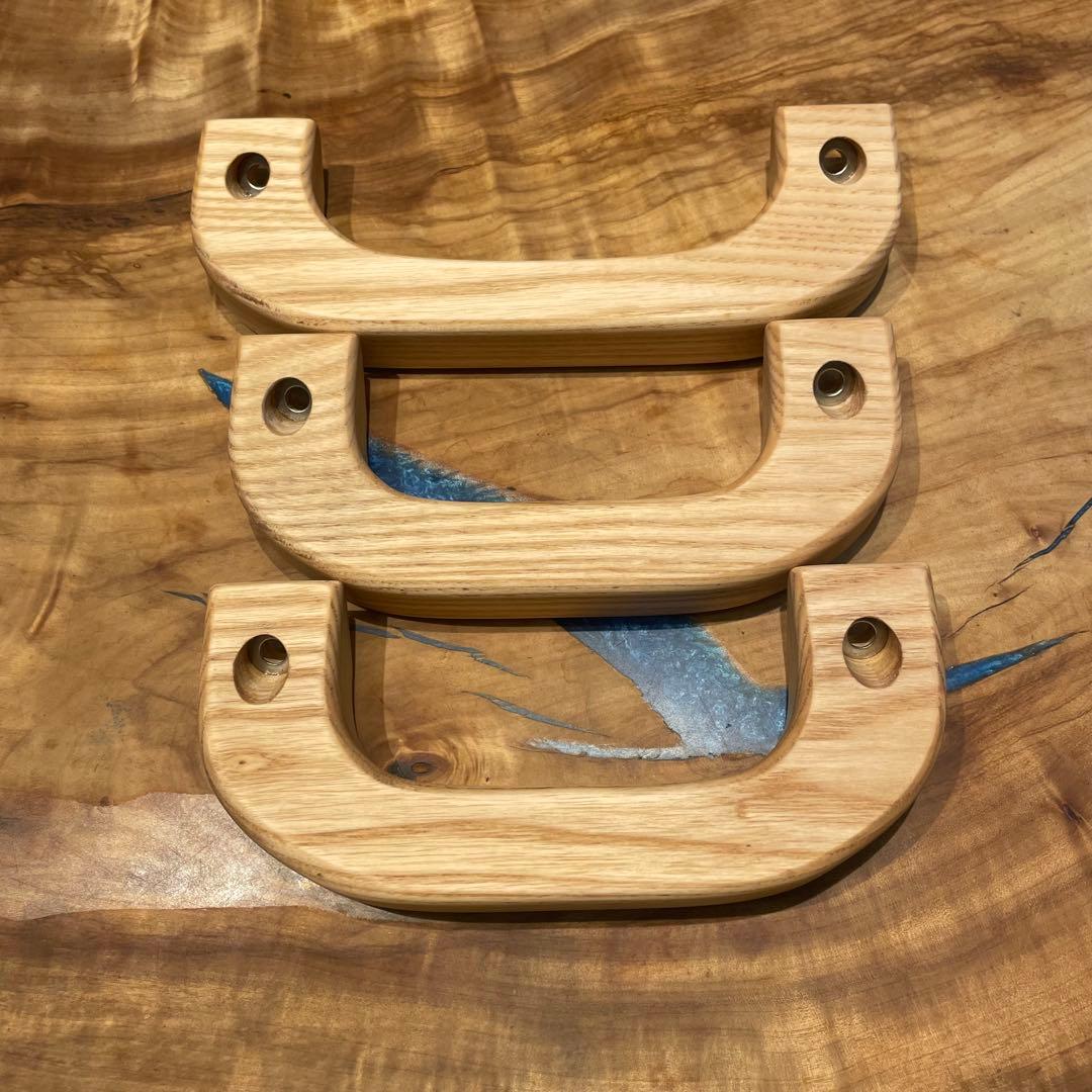 キャラバンE26 ホワイトアッシュアシストグリップ　３点セット