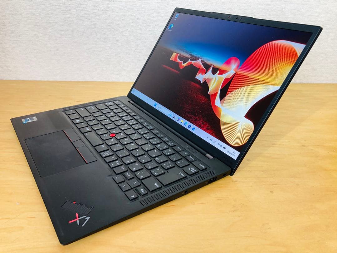 ThinkPad X1 Carbon Gen11/メモリ16GB/office付