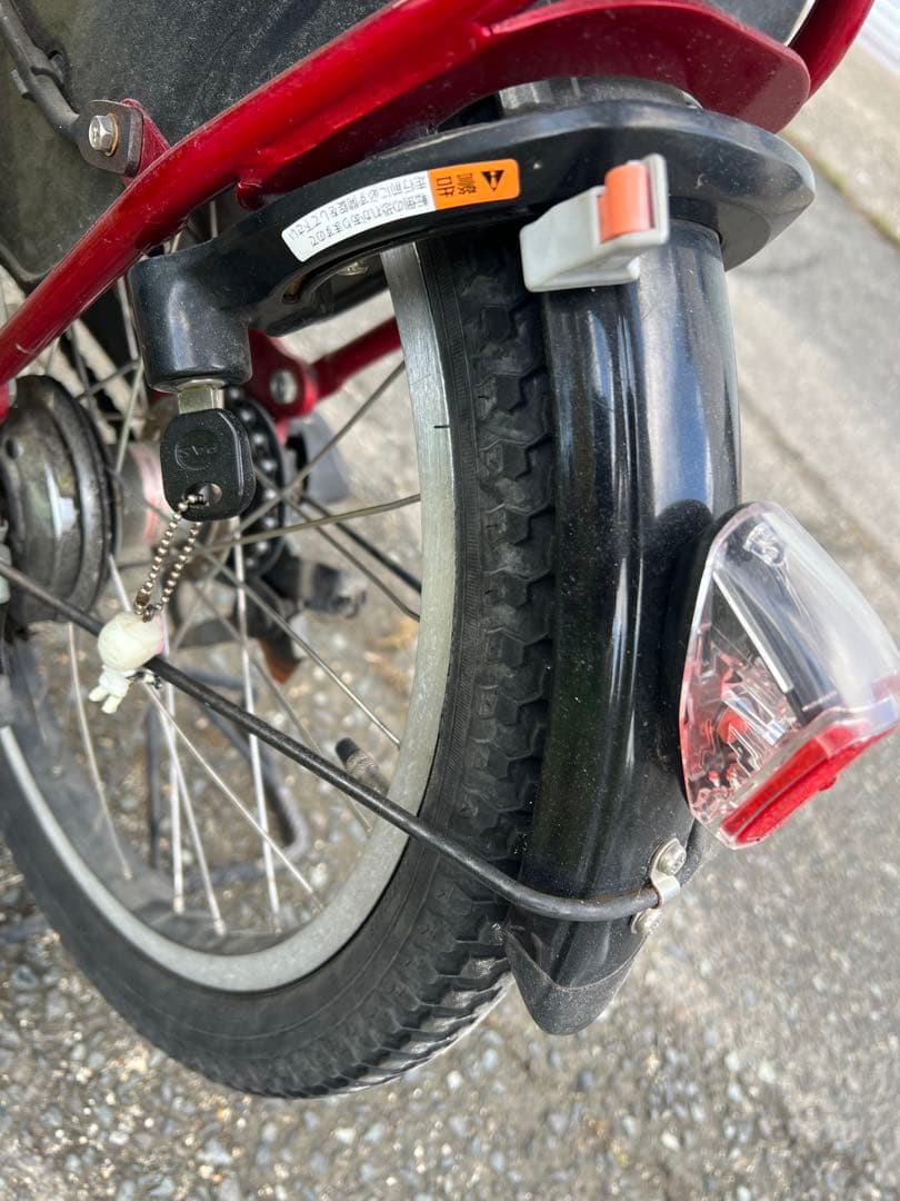 名古屋発三人乗り電動アシスト自転車 チャイルドシート付き