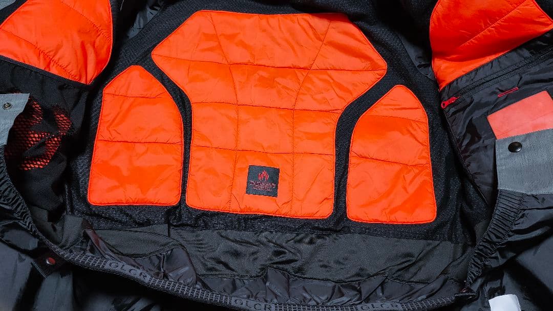 ☃保温性能☃【６８６ ロクハチ】スノーボードウェア メンズ