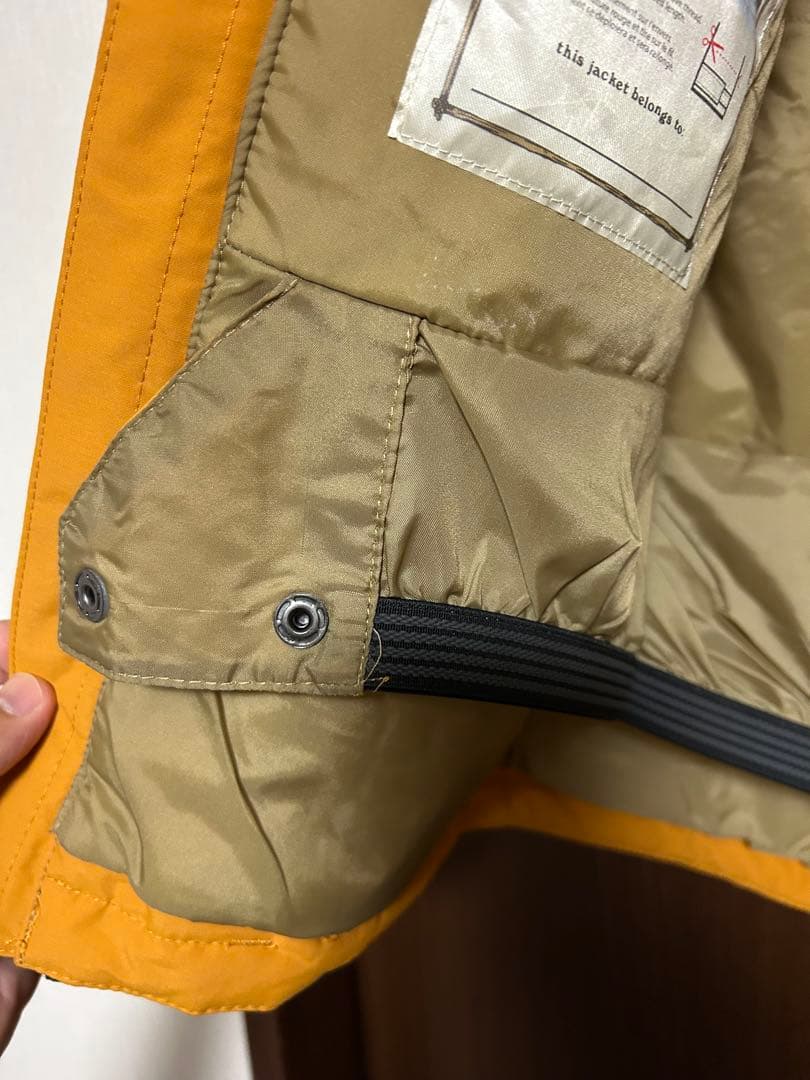 【美品・おまけ付】BURTONキッズスノーボードウェア上下セット