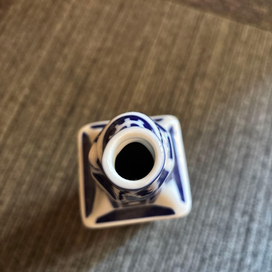 ビル型 陶器 置物 白と紺