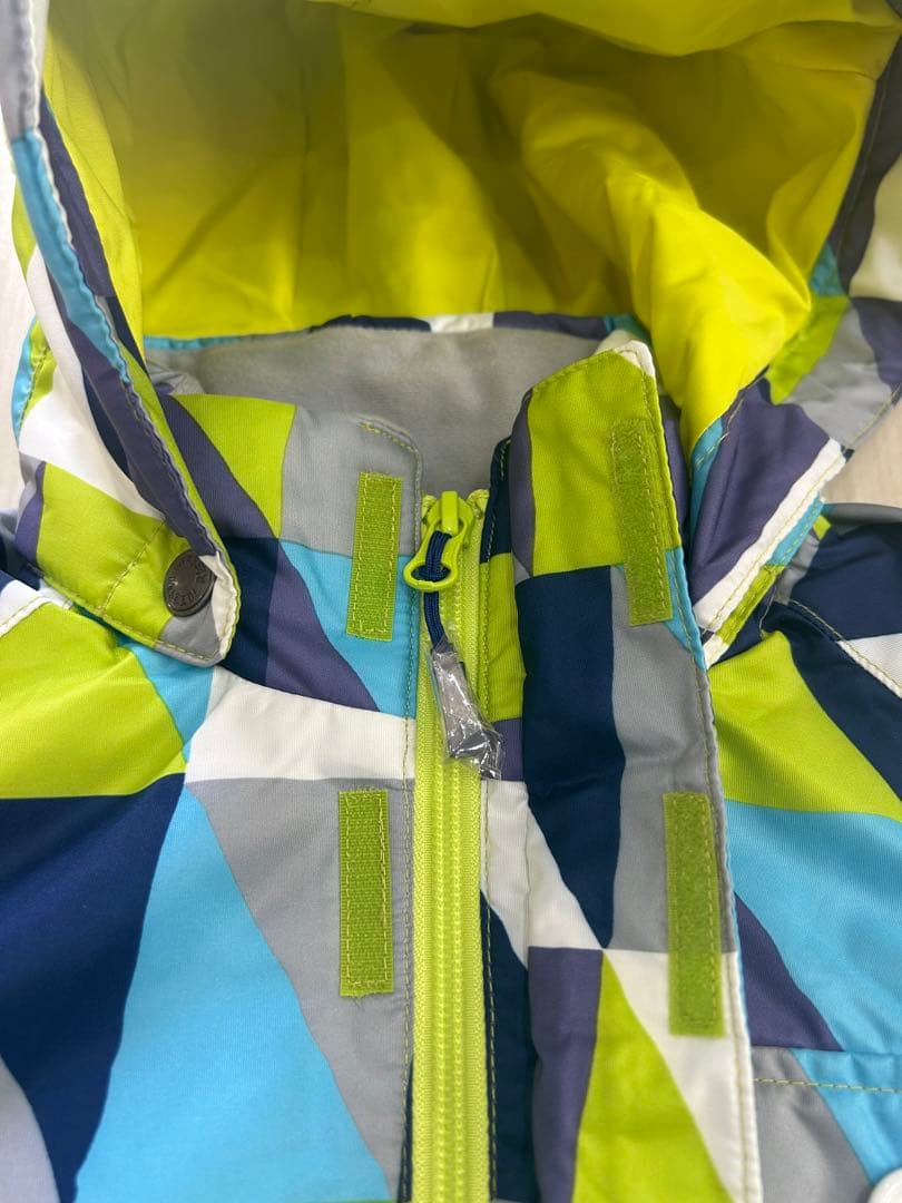 オンヨネ/RESEEDAの子ども用スキーウェア 幾何学模様