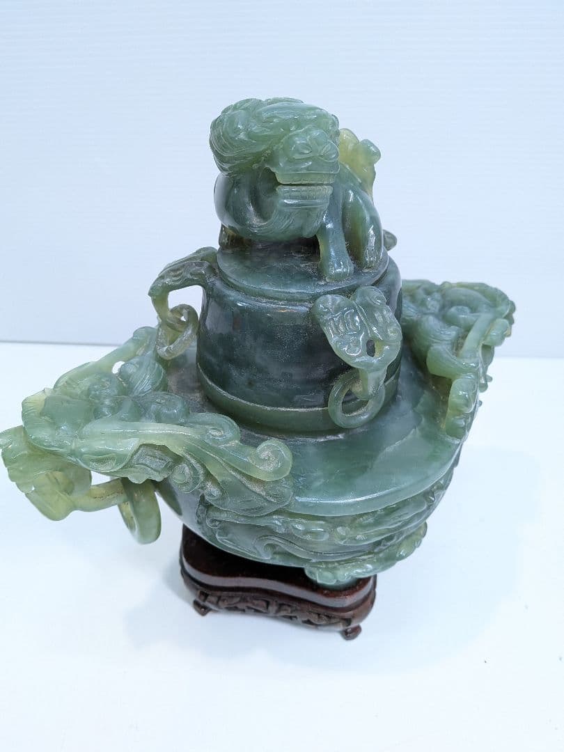 P013 中国美術 翡翠 玉石彫刻 龍彫 香炉 唐木台座付 高さ24cm 大振り