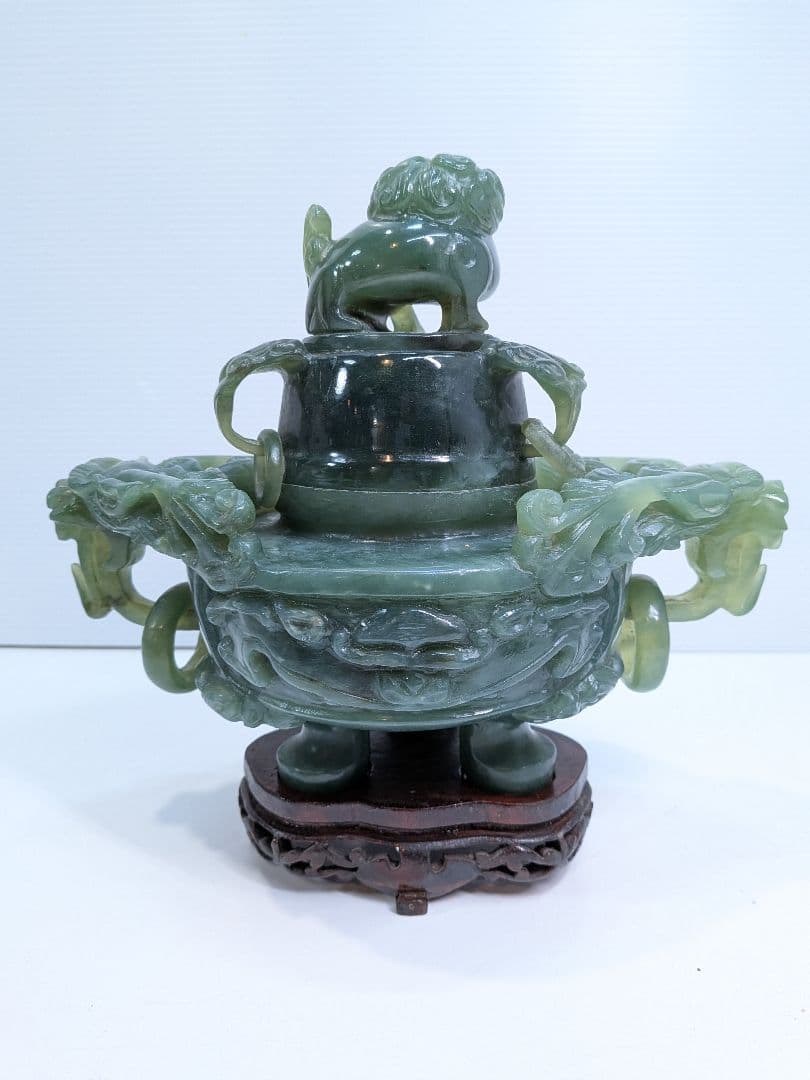 P013 中国美術 翡翠 玉石彫刻 龍彫 香炉 唐木台座付 高さ24cm 大振り