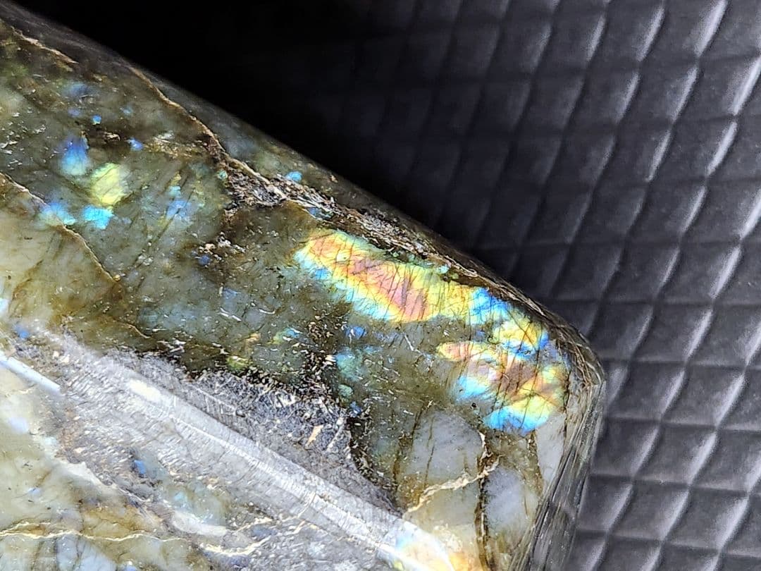 【家宝級放出】特大！ラブラドライト原石