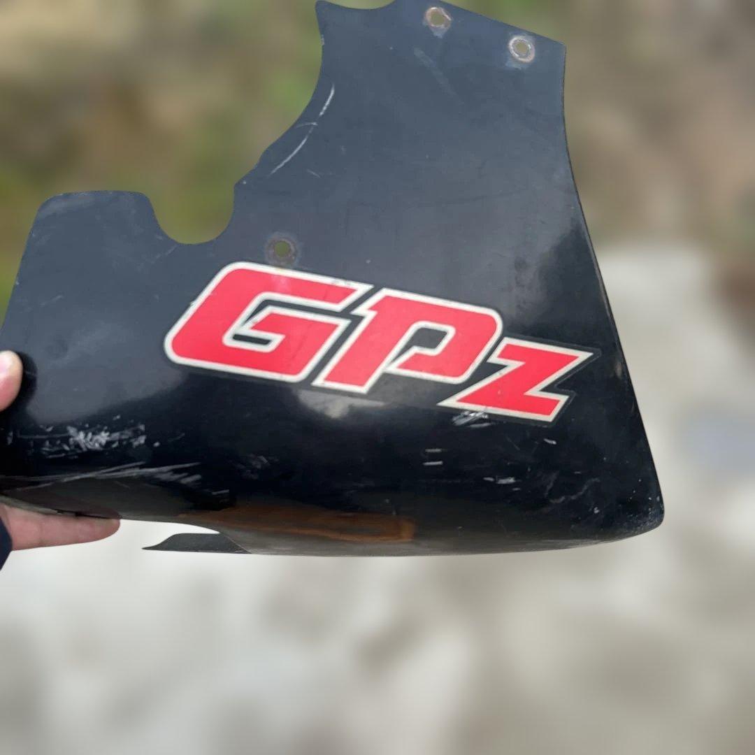 m*o様 GPz黒 アンダーカウル バイクパーツ
