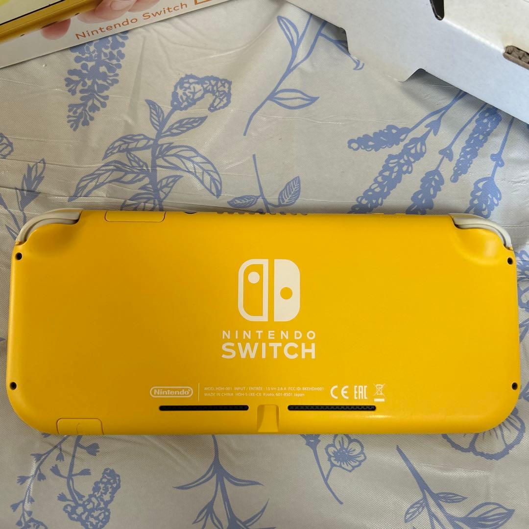 Nintendo Switch Lite イエロー 本体　箱　充電器あり