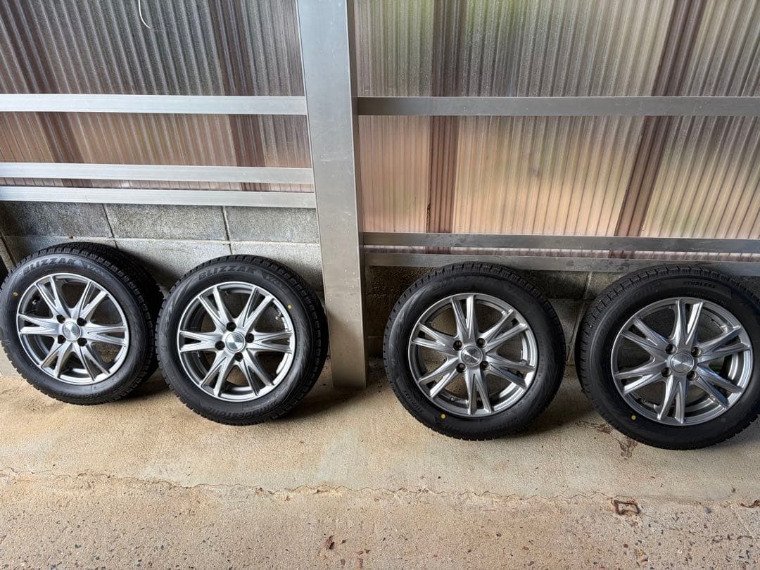 ブリヂストン スタッドレスタイヤ 14インチ ホイール付き