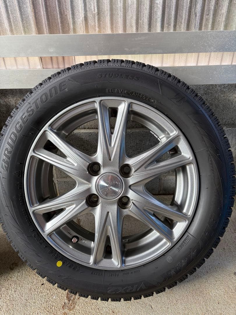 ブリヂストン スタッドレスタイヤ 14インチ ホイール付き