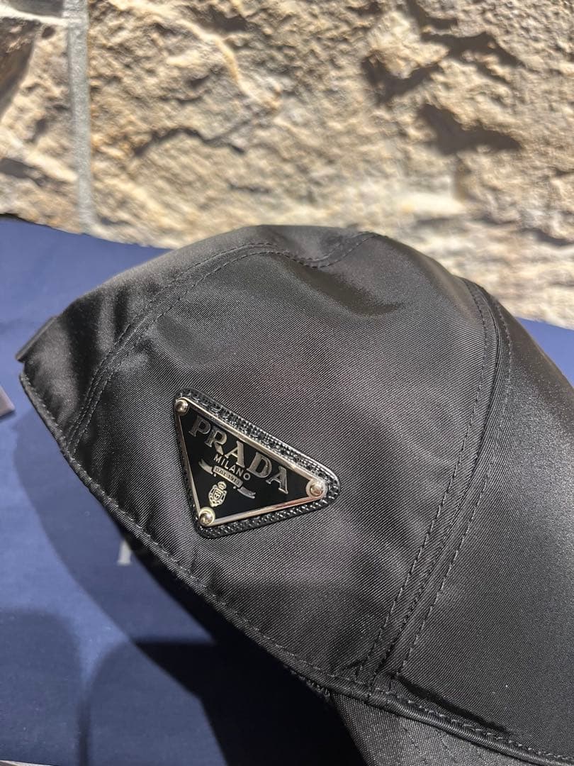 極美品PRADA ナイロンベースボールキャップ　ブラック　M