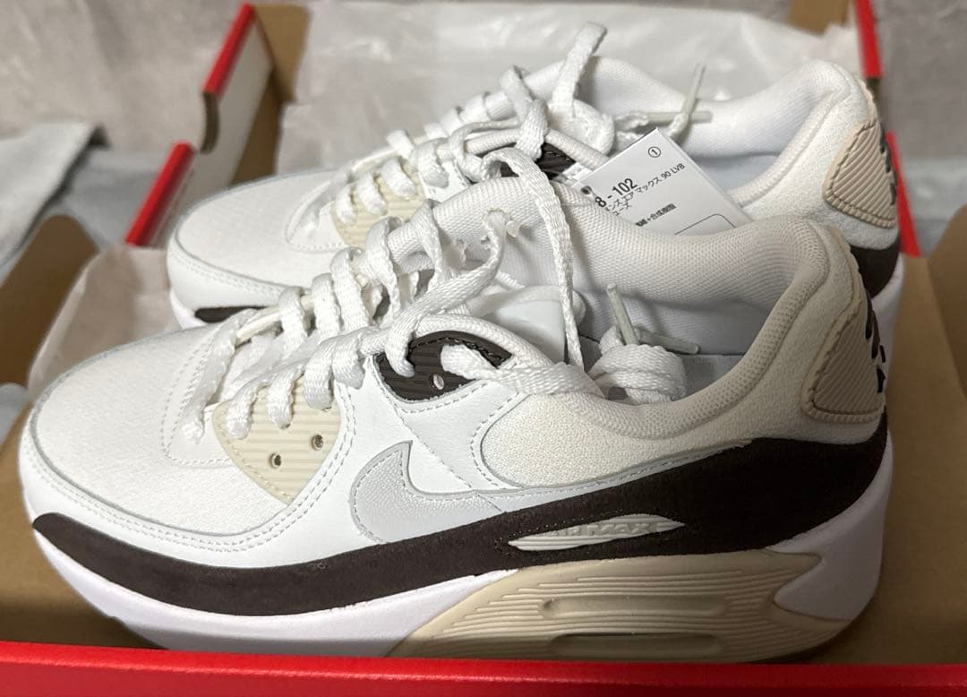 新品 NIKE ナイキ W AIRMAX 90 LV8 ウィメンズ　22.5cm