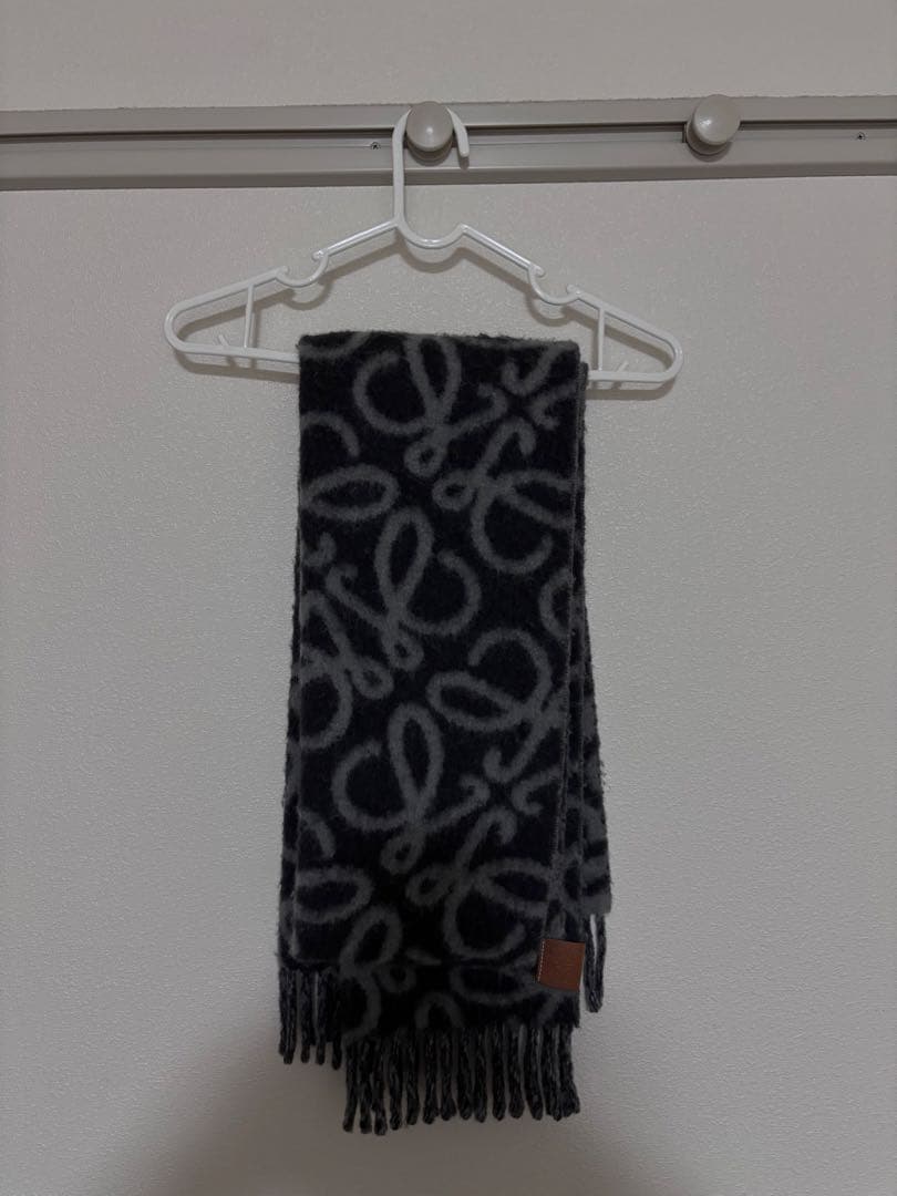 LOEWE マフラー モノグラム
