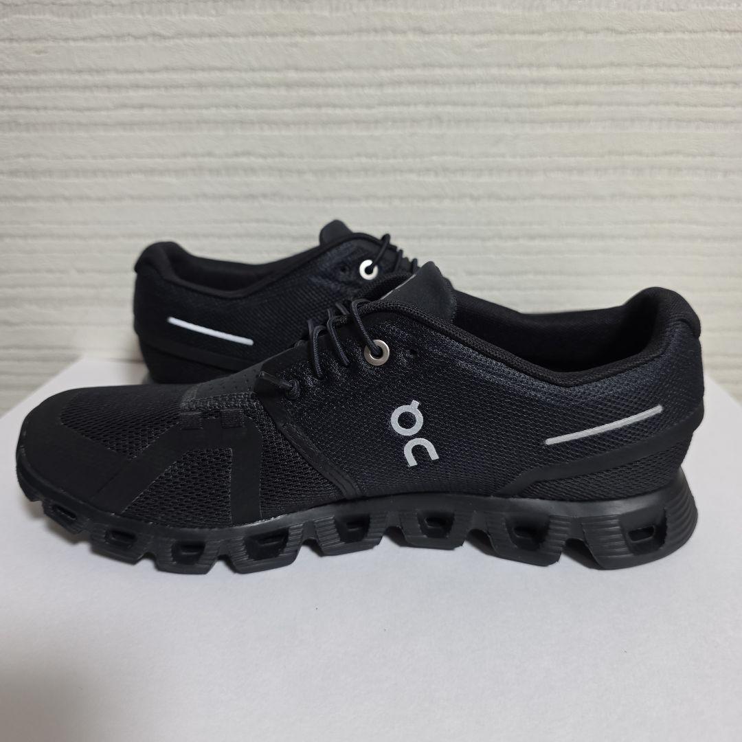 オン　On　クラウド5　ローカットスニーカー　黒　25cm