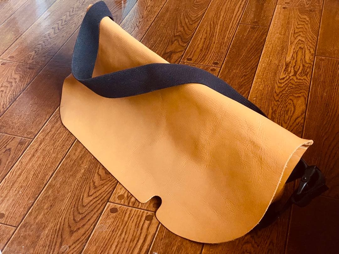 Uni&Co ユニアンドコー メッセンジャーバッグ ブラウニー イエロー L牛革