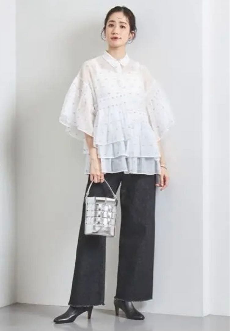 ユナイテッドアローズ　イレギュラーシャーリングジャカードブラウス