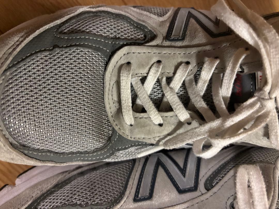 New Balance 990v4 グレー スニーカー　赤タグ