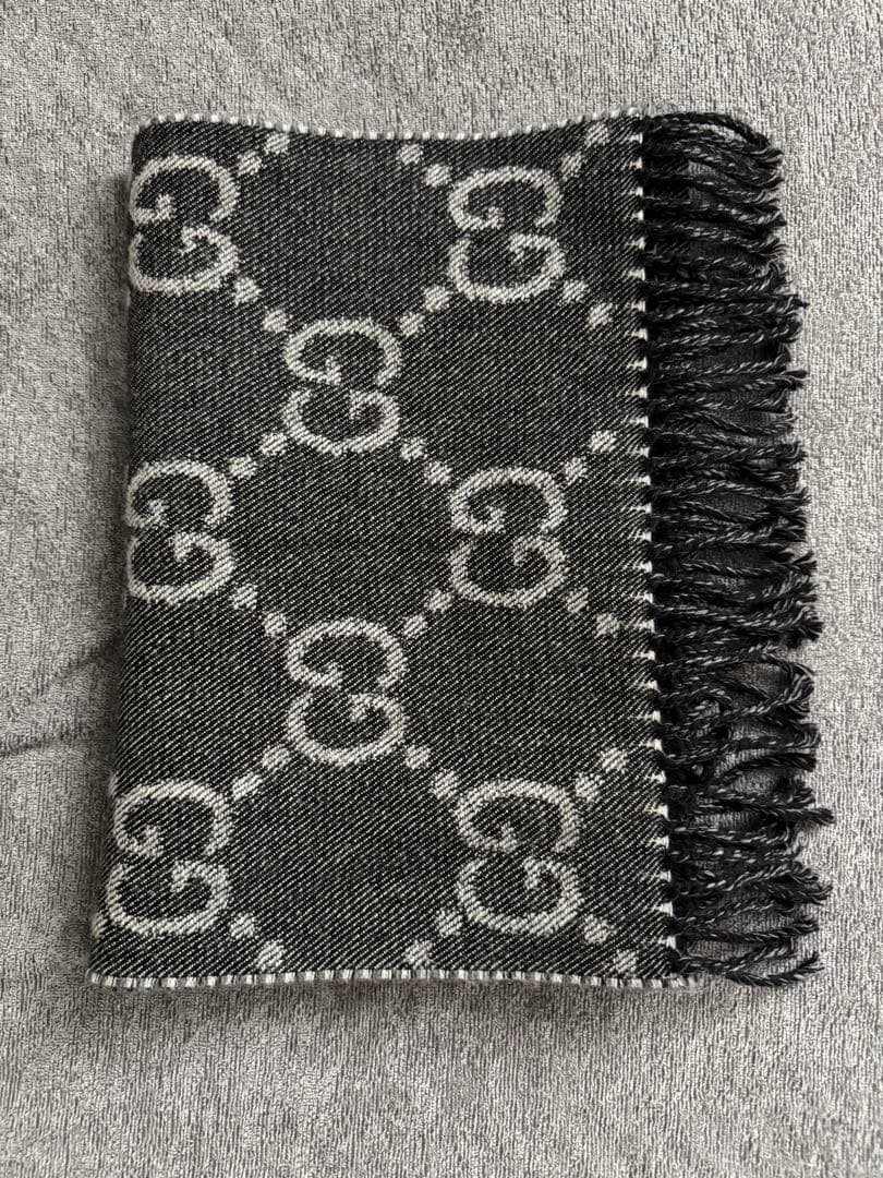 GUCCI マフラー リバーシブル