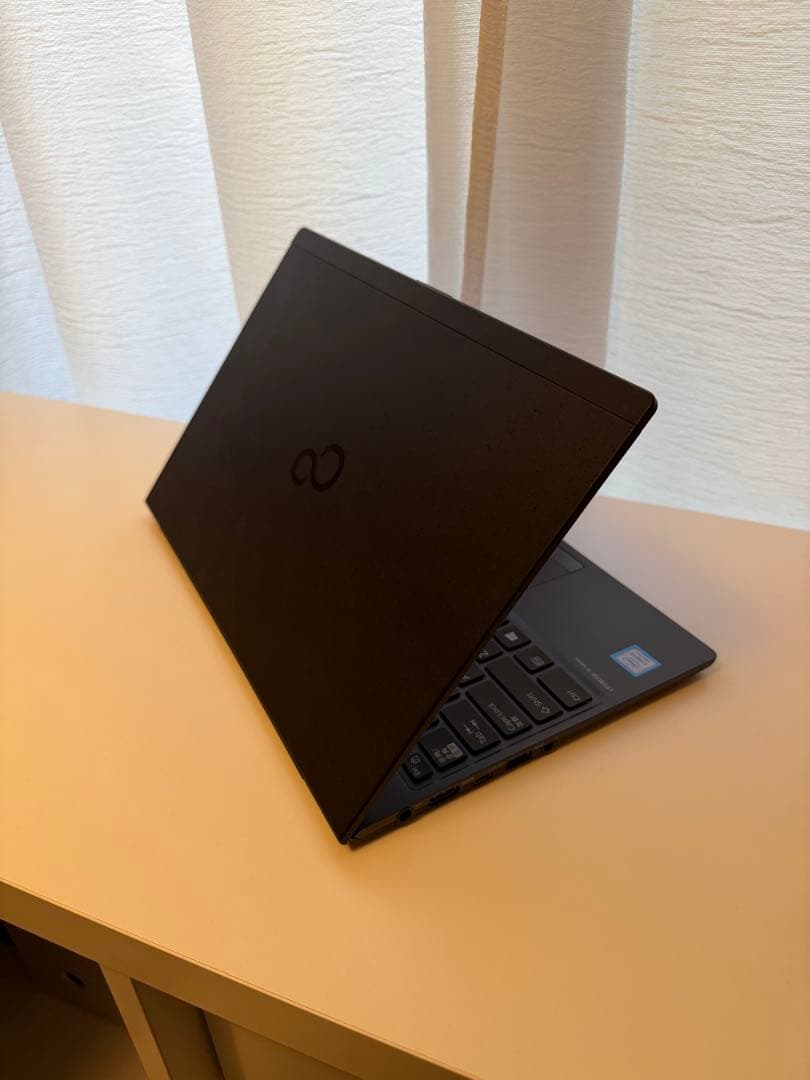 富士通 LIFEBOOK ノートPC U938/S