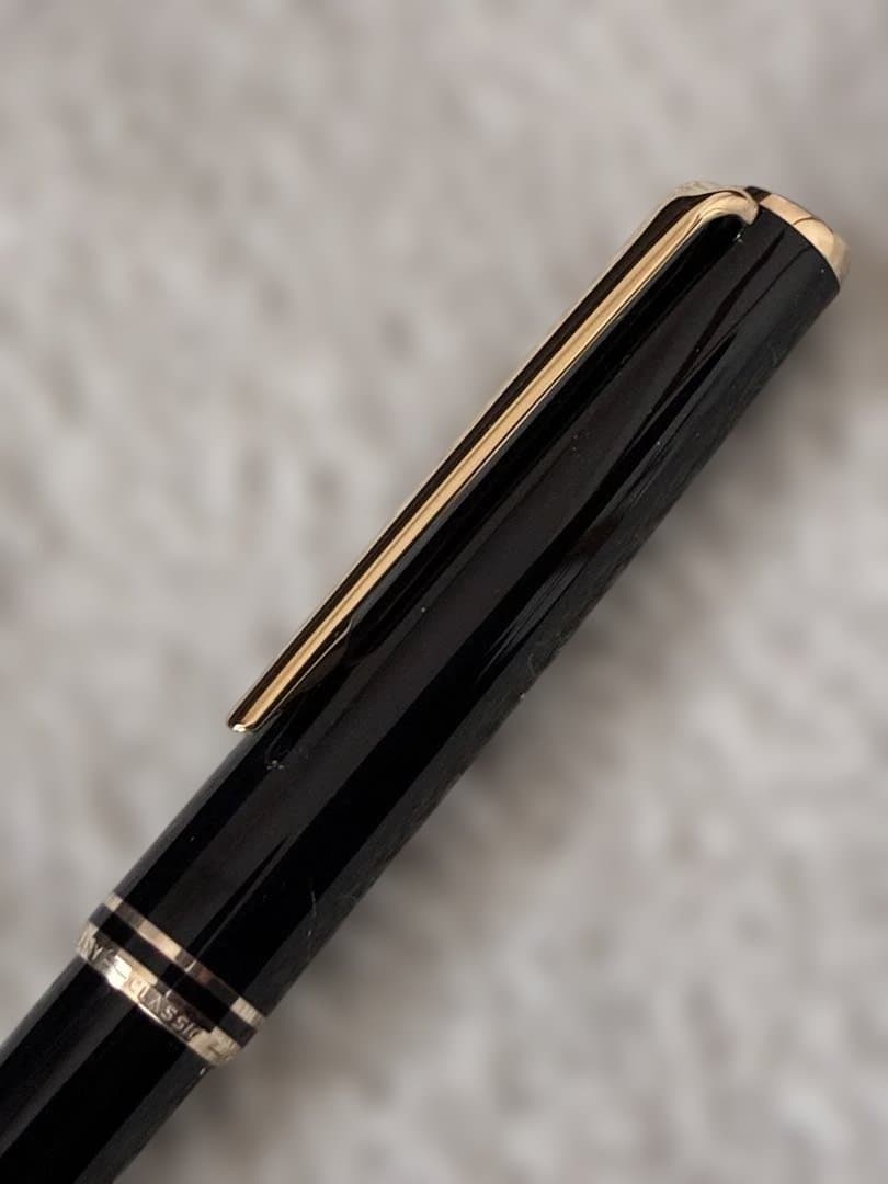 ◾️極美品◾️MONT BLANC モンブラン◾️クラシックボールペン◾️新品リフィル