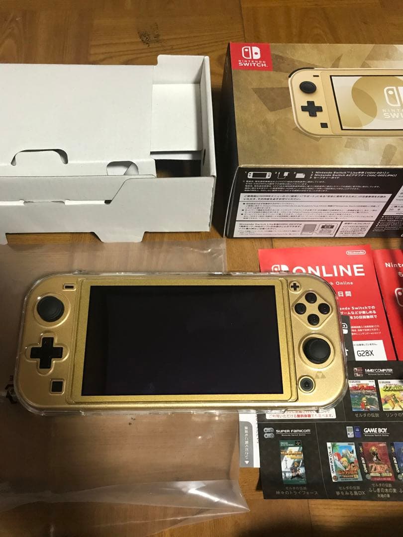 美品ニンテンドー Switch Lite本体 ハイラルエディション