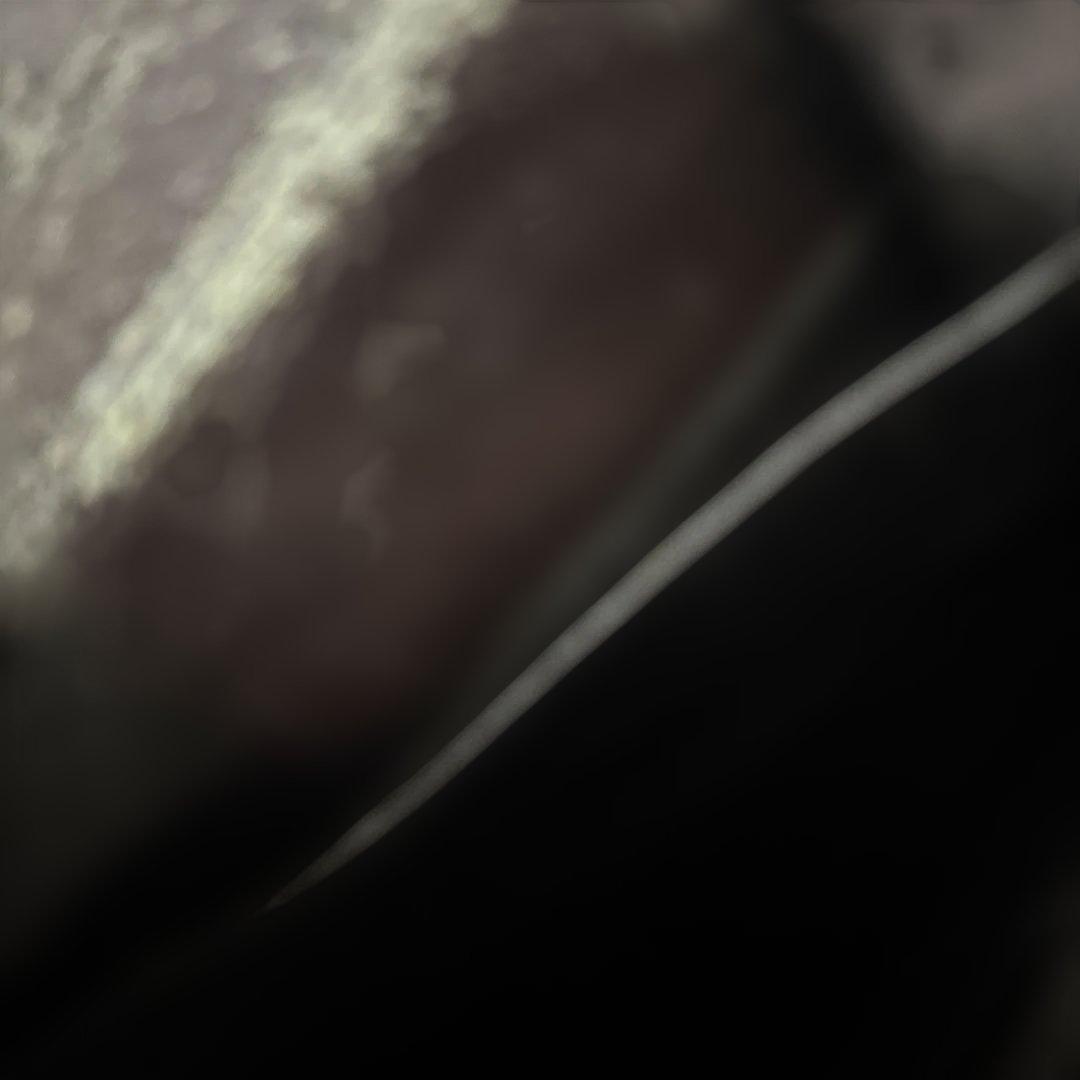 レザーショルダーバッグ　手持ちバッグ　カービング　手作り