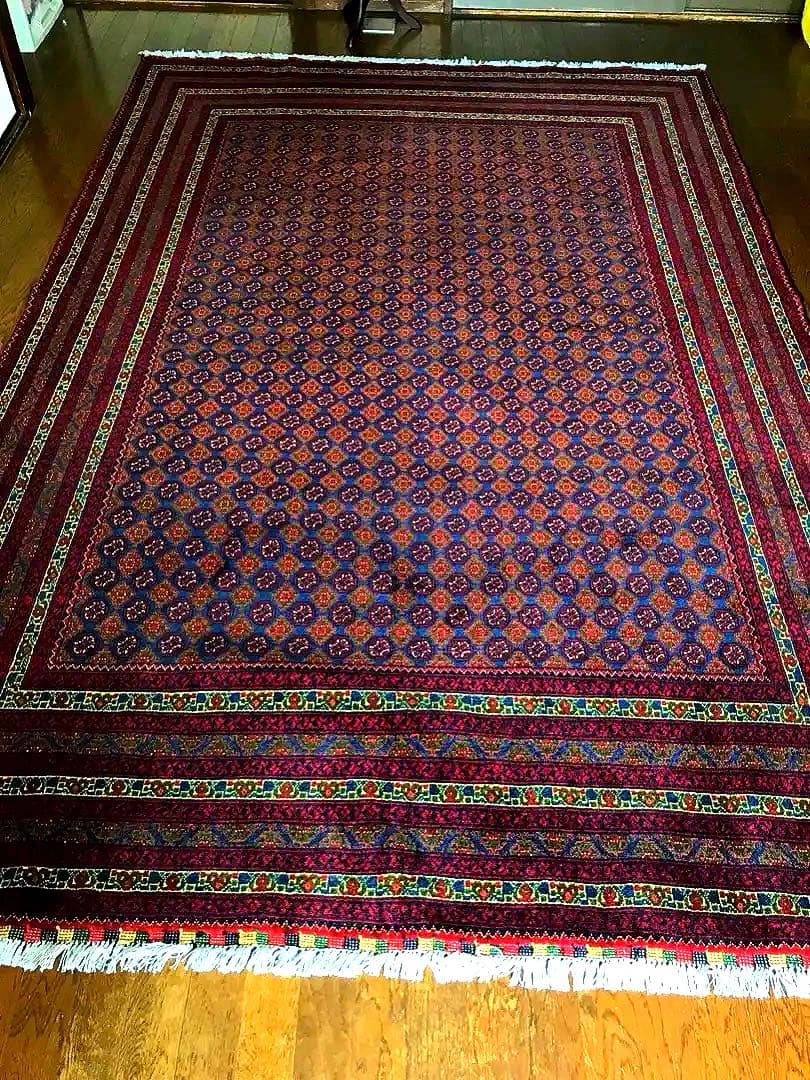 ホジャロシュナイ(サイズ274cm x 182cm)