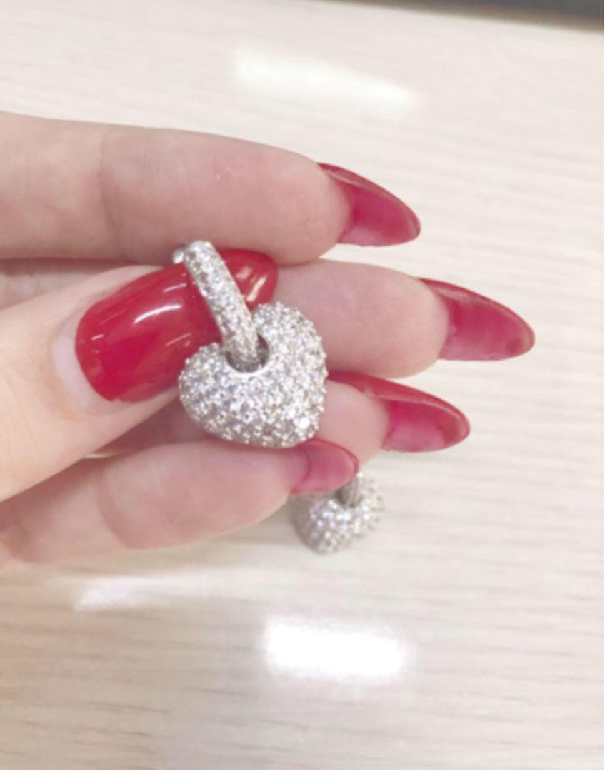 ❤️スワロフスキー❤️ぶっくりかわいい　ハートパヴェ 上品華やか