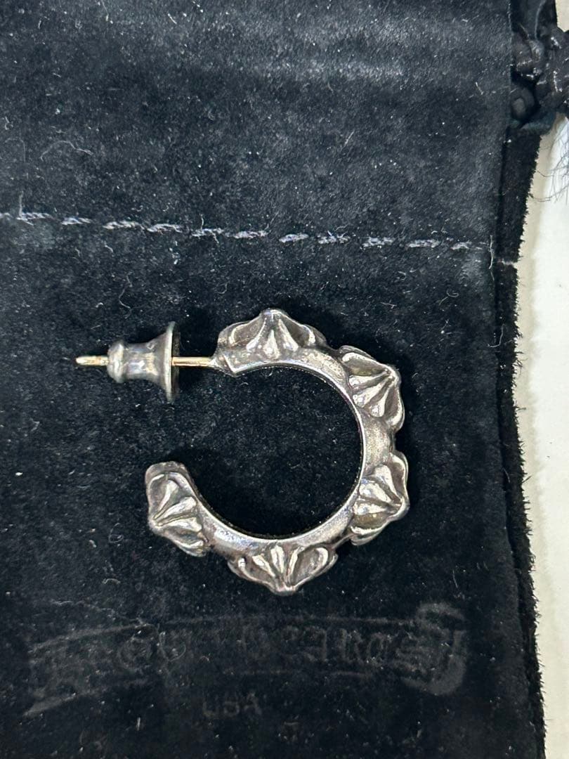 クロムハーツクロスバンドフープピアス(片耳用)