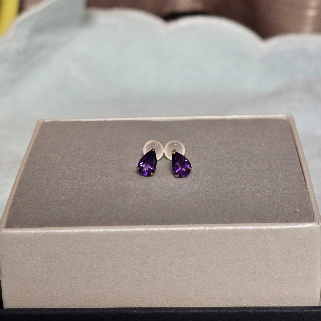 K18 アメジスト ピアス 0.64ct ペアシェイプ 0.40g 天然石